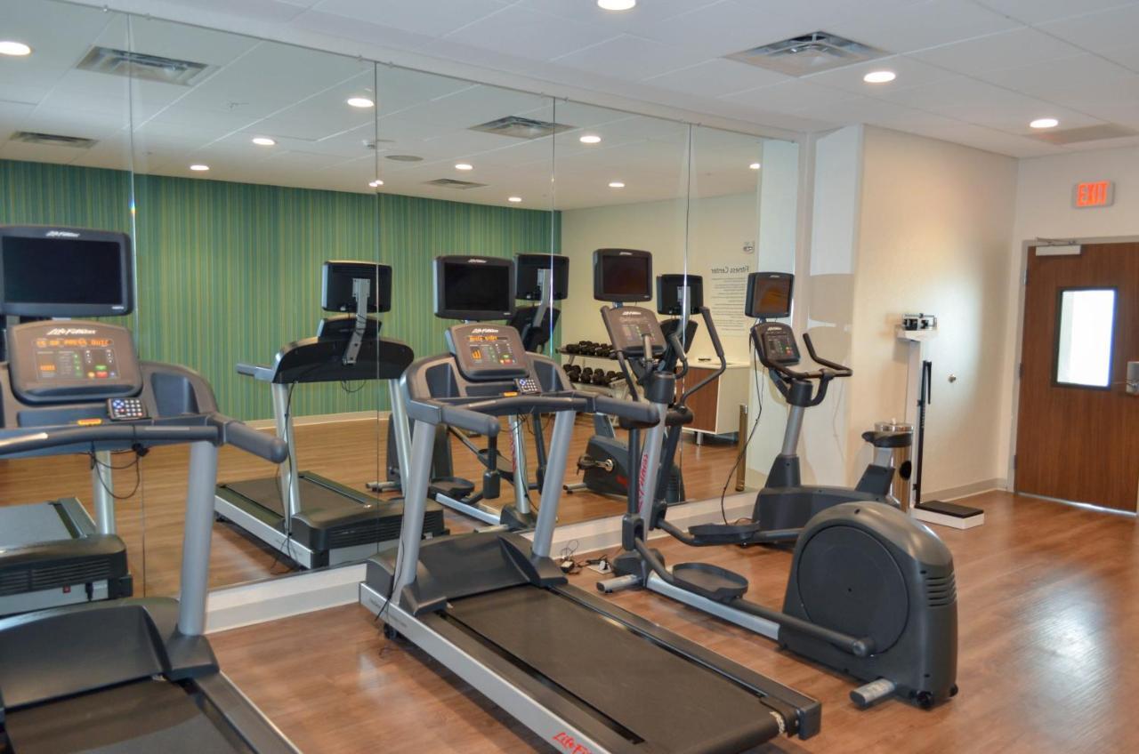 Hotel Express & - Ne - Area By Ihg Charlotte