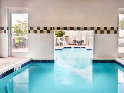 Hilton Garden North Hotel 3*
