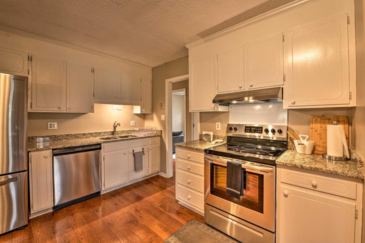 Cozy With Fenced Yard Less Than 1 Mi Downtown Matthews! Holiday home *