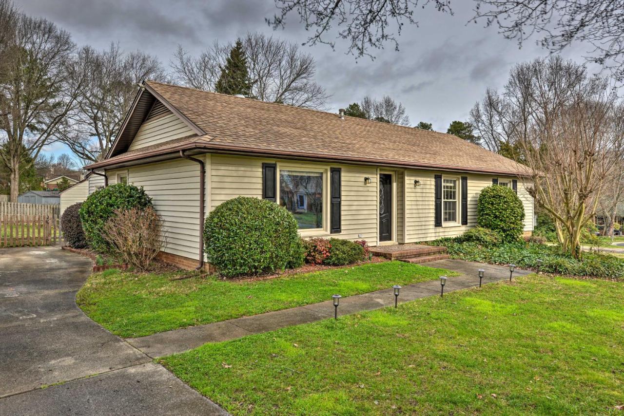 Cozy With Fenced Yard Less Than 1 Mi Downtown Matthews! * Charlotte