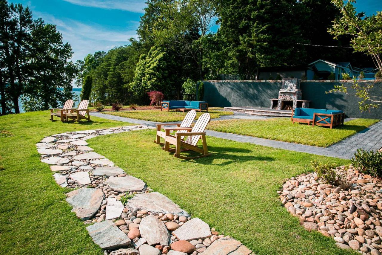 Lakefront Studio With Private Porch #39 At Long Cove Charlotte