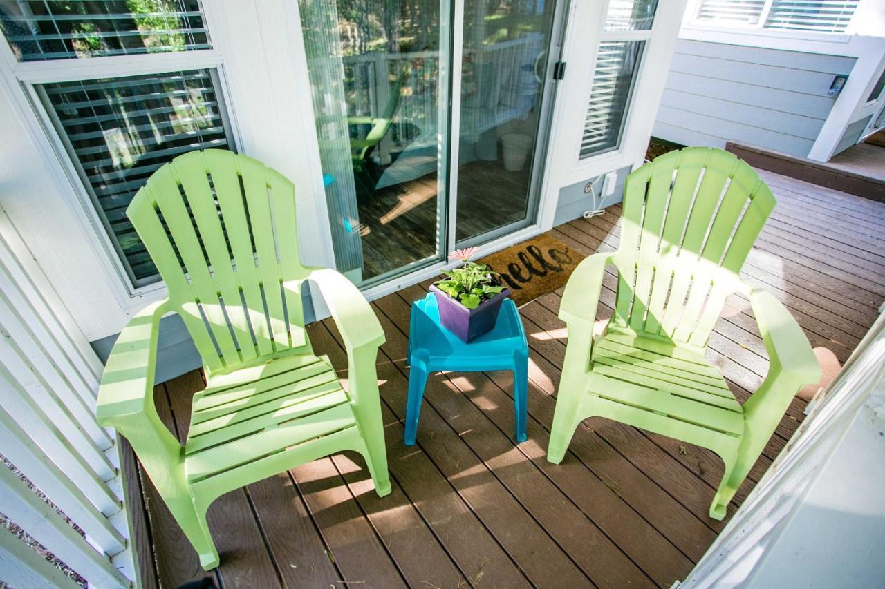 Holiday home Lakefront Studio With Private Porch #39 At Long Cove Charlotte