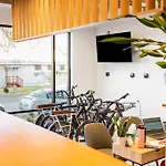 Luxurious & Comfy Downtown Oasis ~ Views ~ Parking