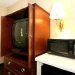 Econo Lodge Inn & Suites Charlotte