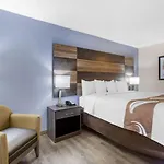 Quality Inn Airport-Near Uptown