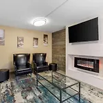 Quality Inn Airport-Near Uptown