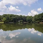 Boho By The Water! 1750Sqft - Fishing & Sleeps 10!