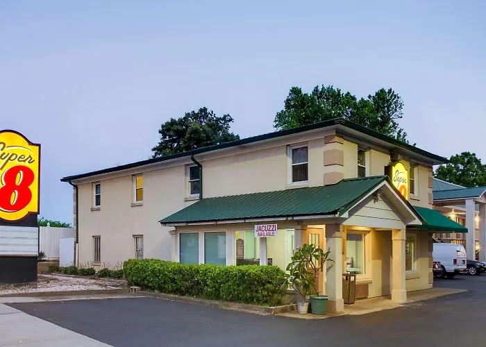 Super 8 By Wyndham Charlotte Downtown Area