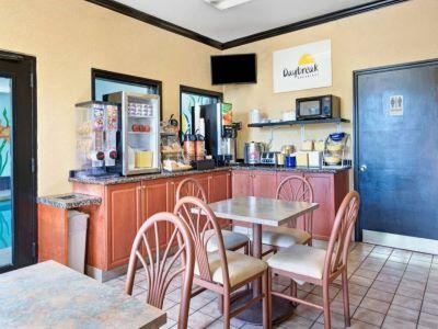 Motel Days By Wyndham Northlake