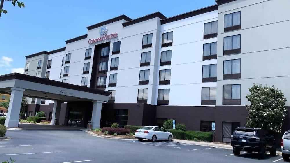 Comfort Northlake Hotel