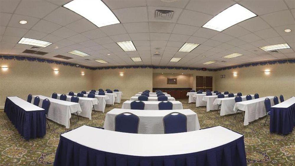 Hotel Airport By Ihg Charlotte