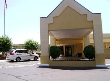 Motel Red Roof - Airport