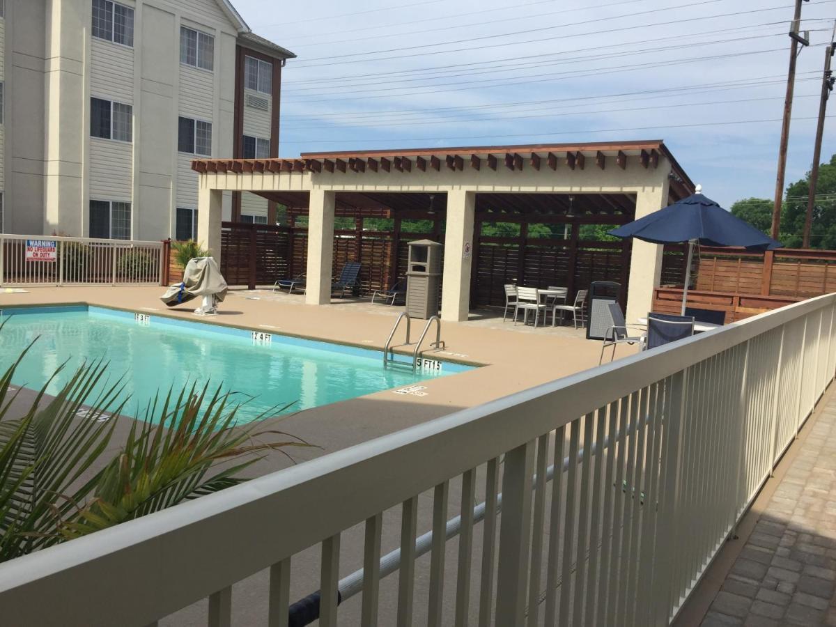 Candlewood - - Arrowood By Ihg 2*