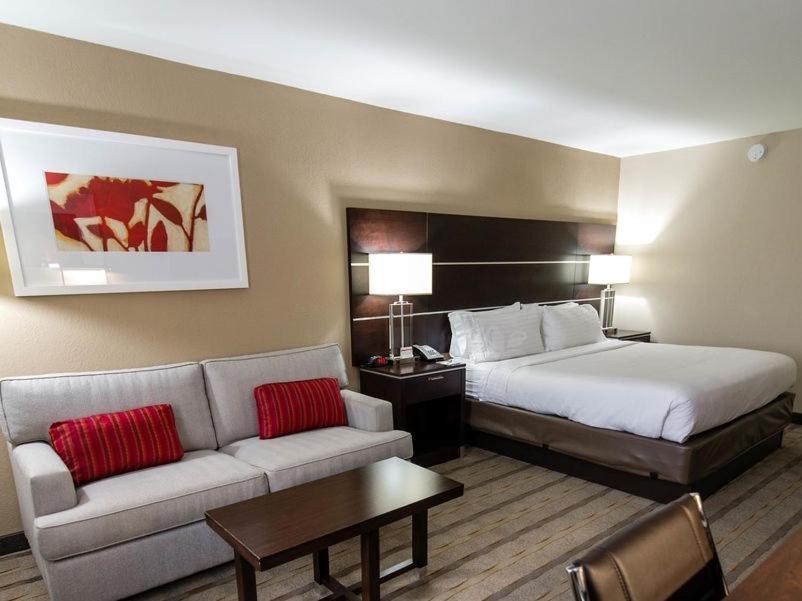 Hotel Airport By Ihg