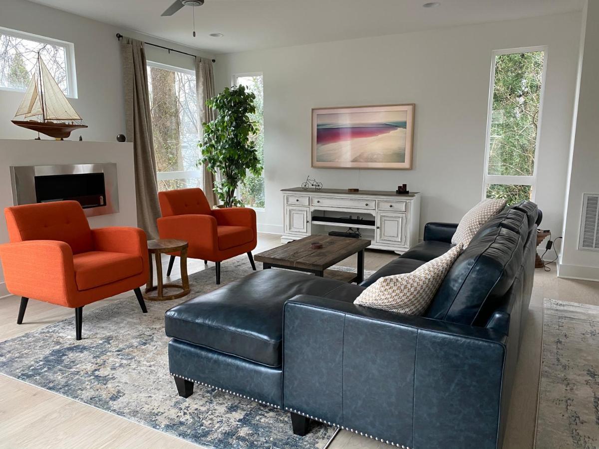 Entire Close To Boa Stadium & Holiday home