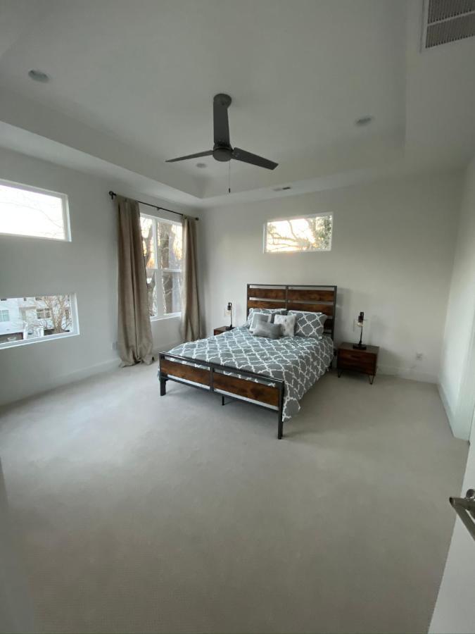Holiday home Entire Close To Boa Stadium & Charlotte