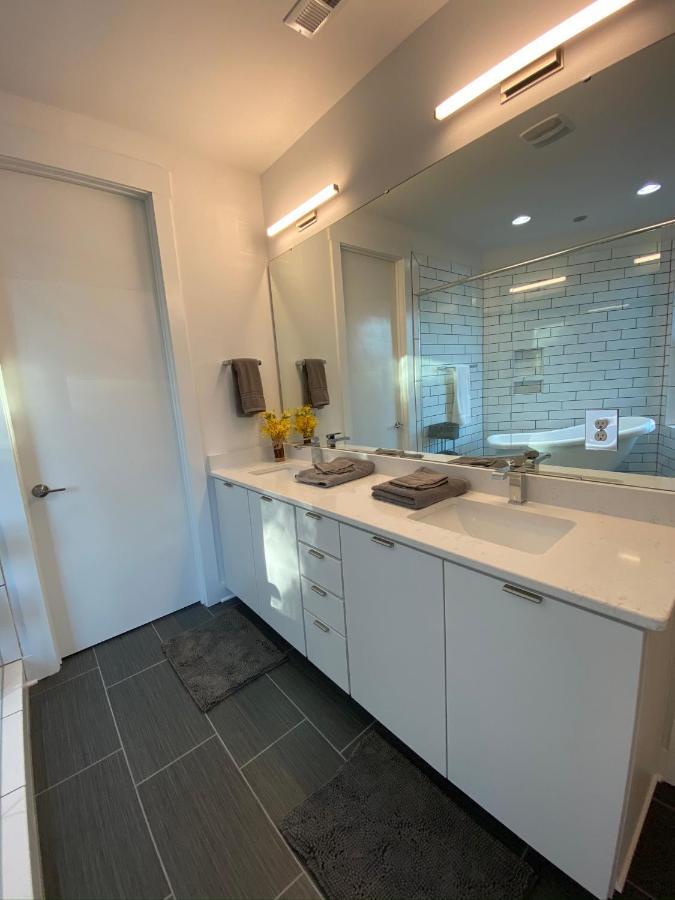 Entire Close To Boa Stadium & Holiday home