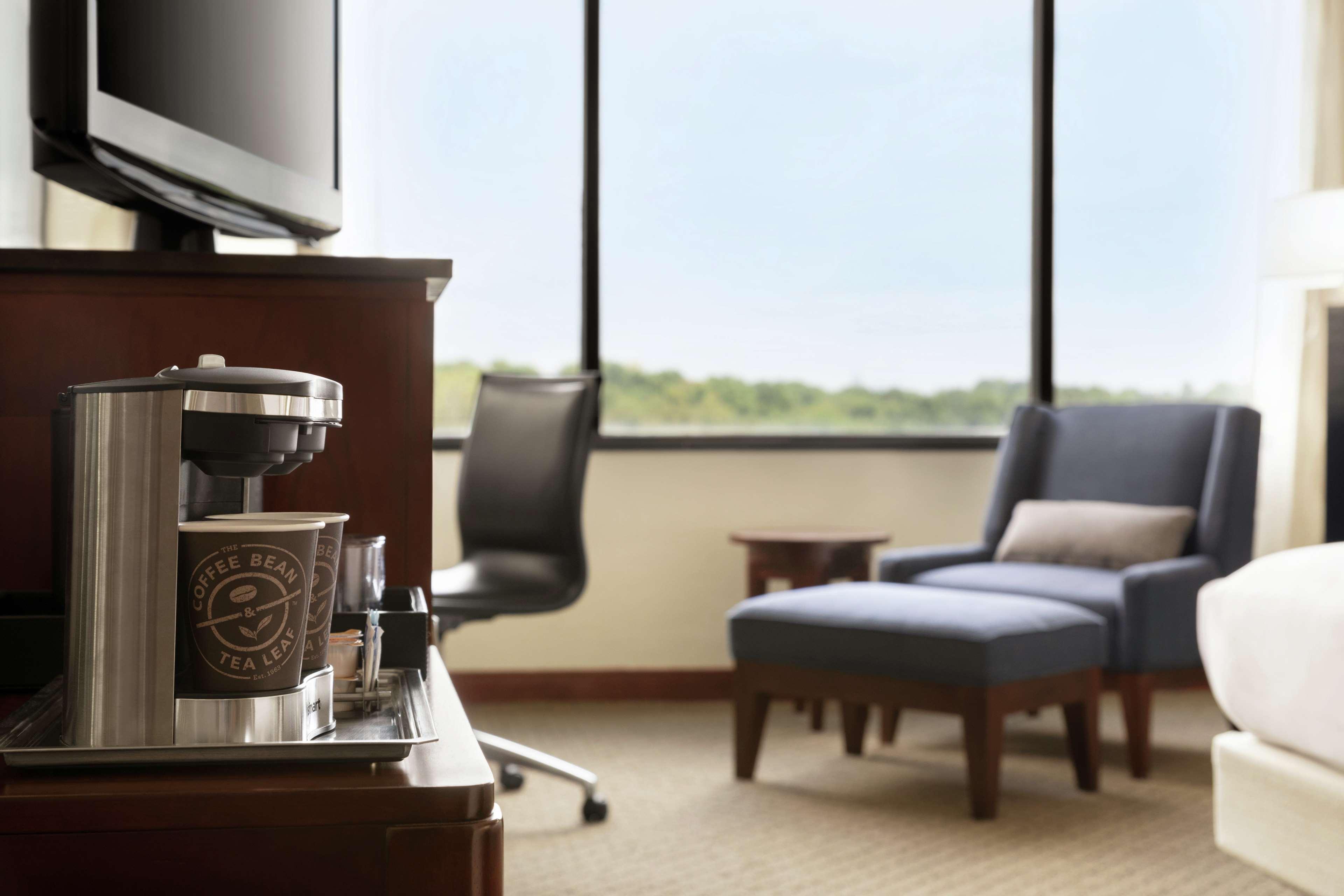 Hotel Doubletree By Hilton South Tyvola 4*