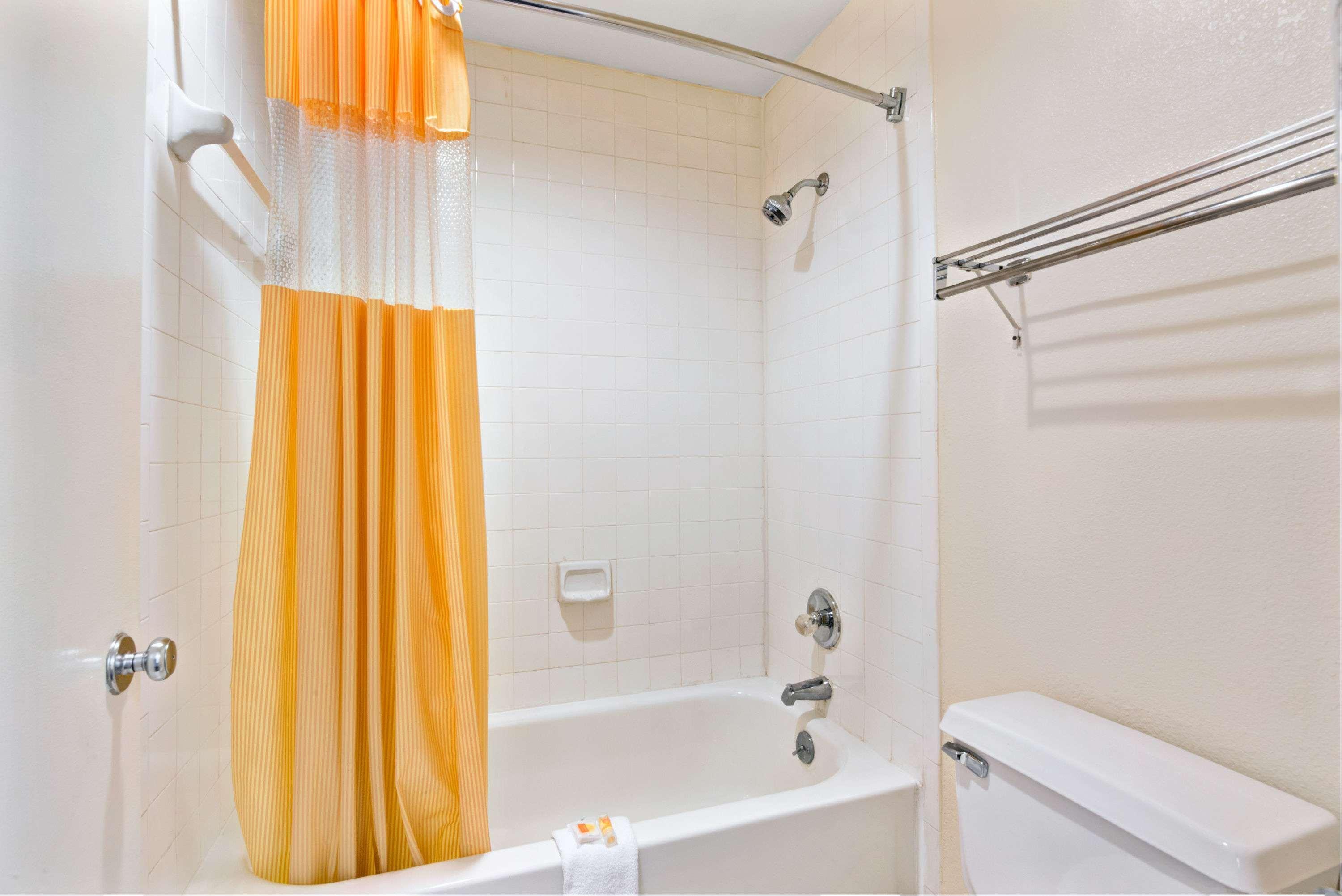 Days By Wyndham Northlake Charlotte