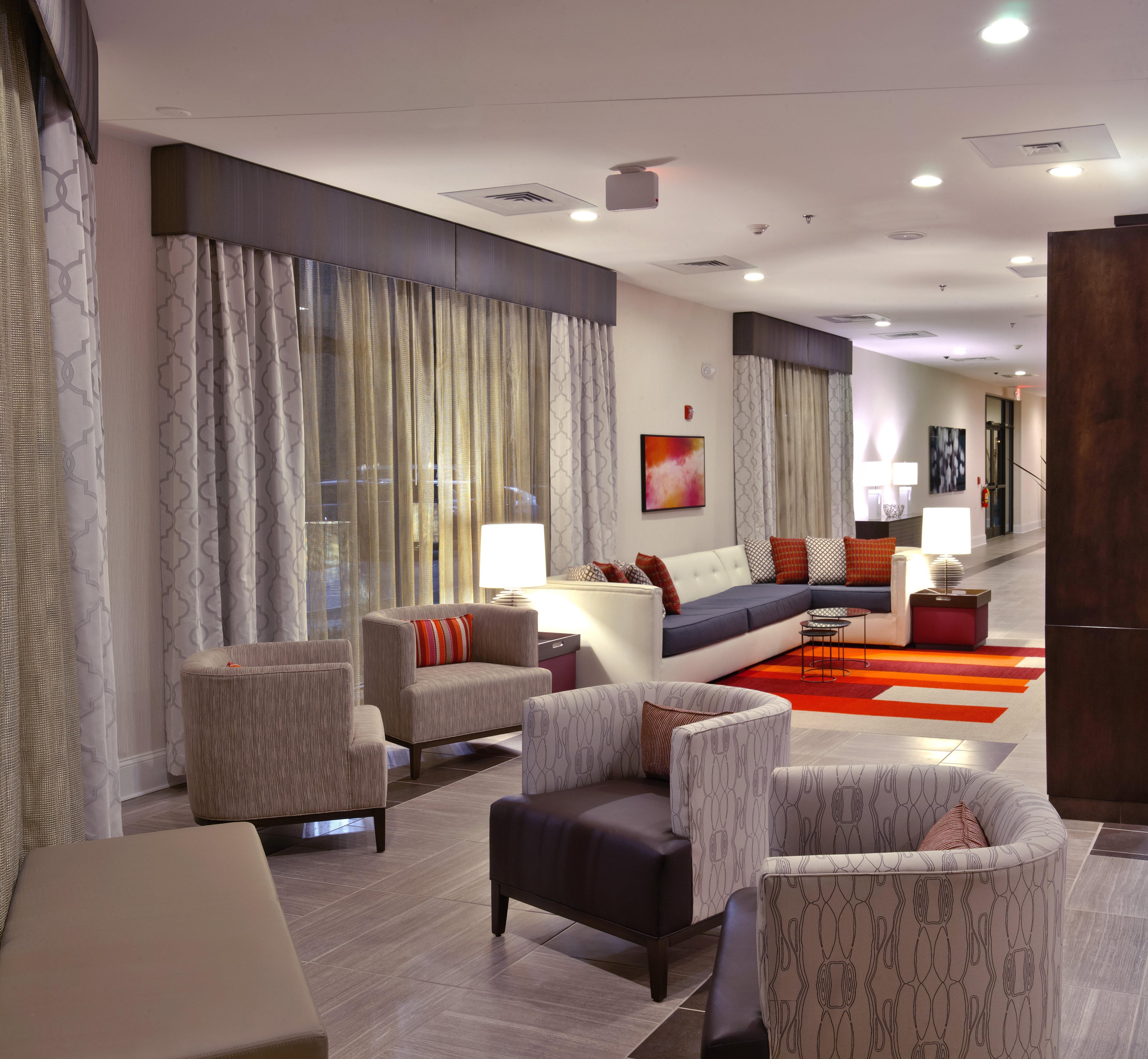 Airport By Ihg Hotel 3*