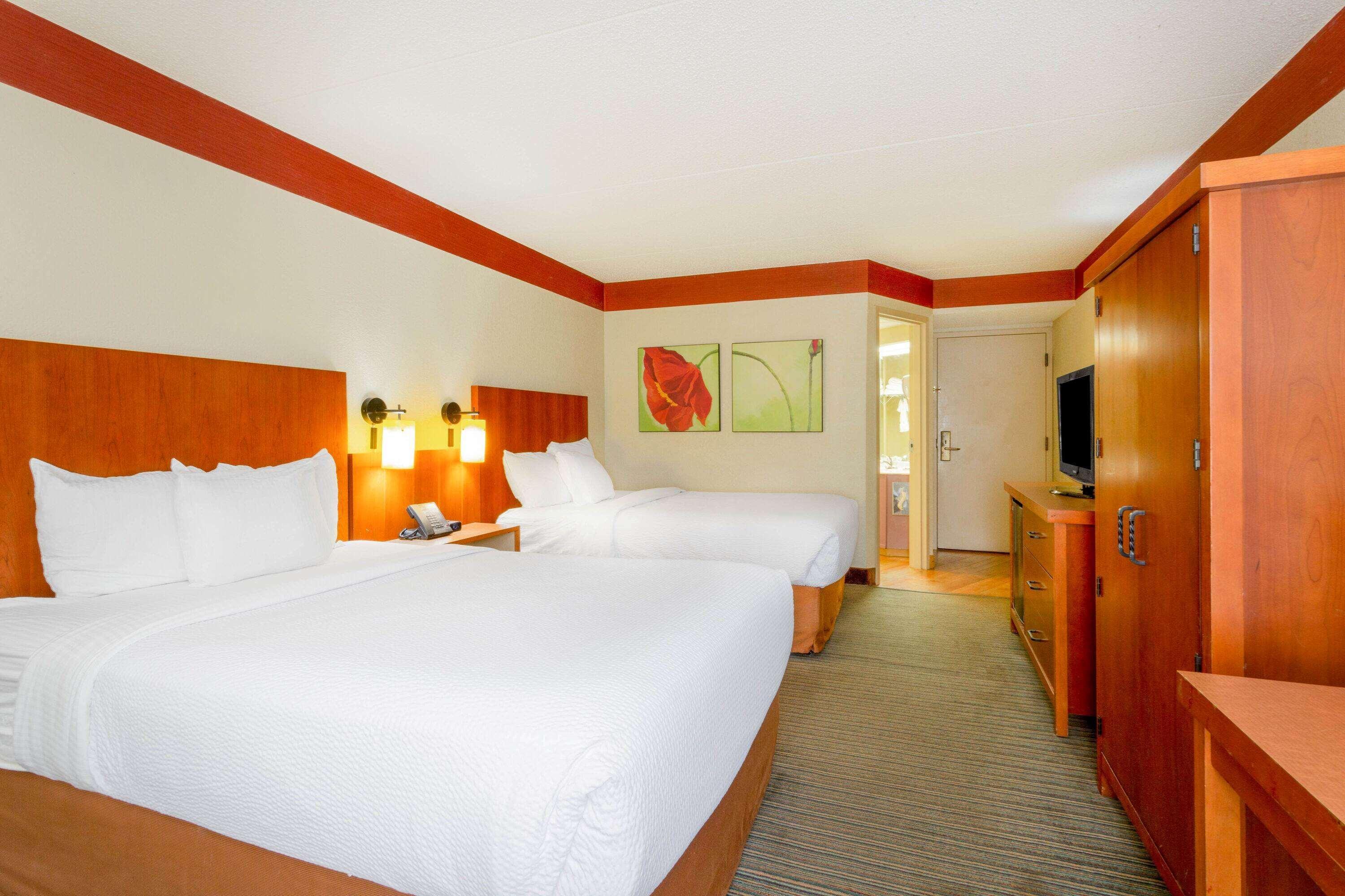 Hotel Clt Airport & Charlotte