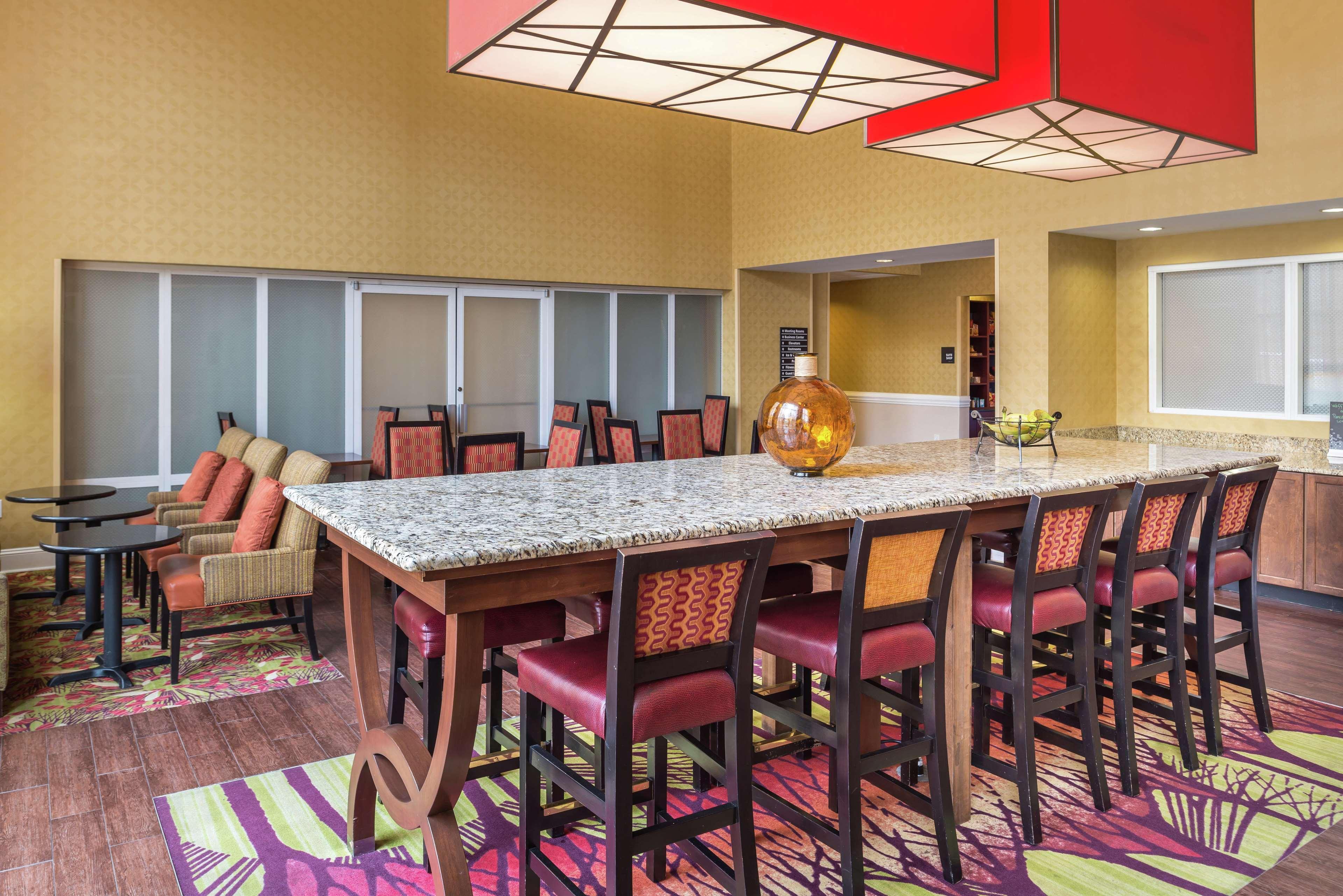Hampton & Arrowood Rd Hotel Charlotte