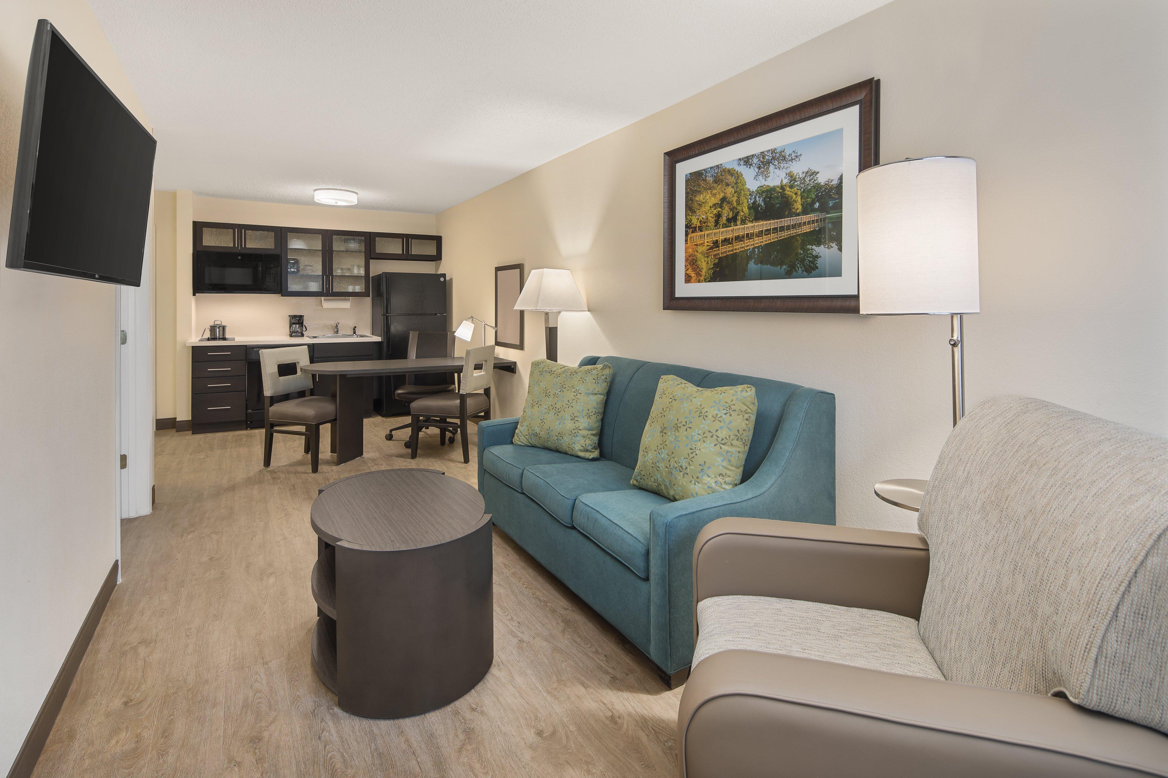 Candlewood - - Arrowood By Ihg Hotel 2*