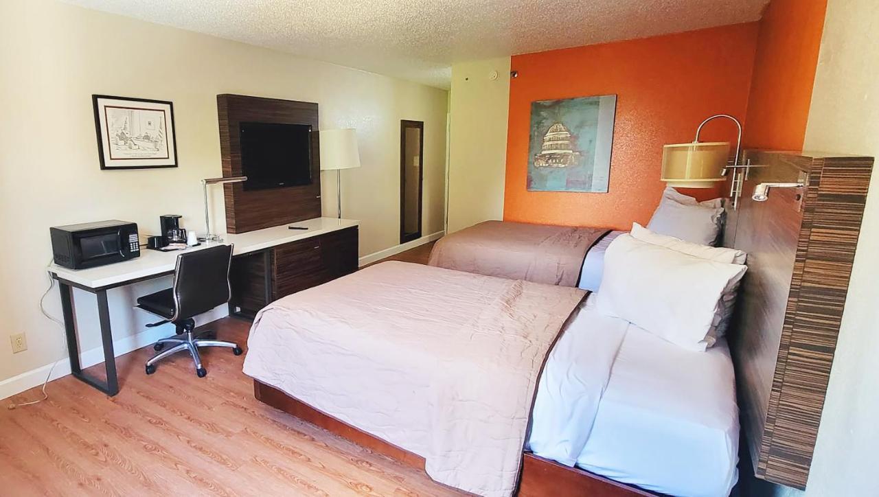Motel & 4 Less 2*
