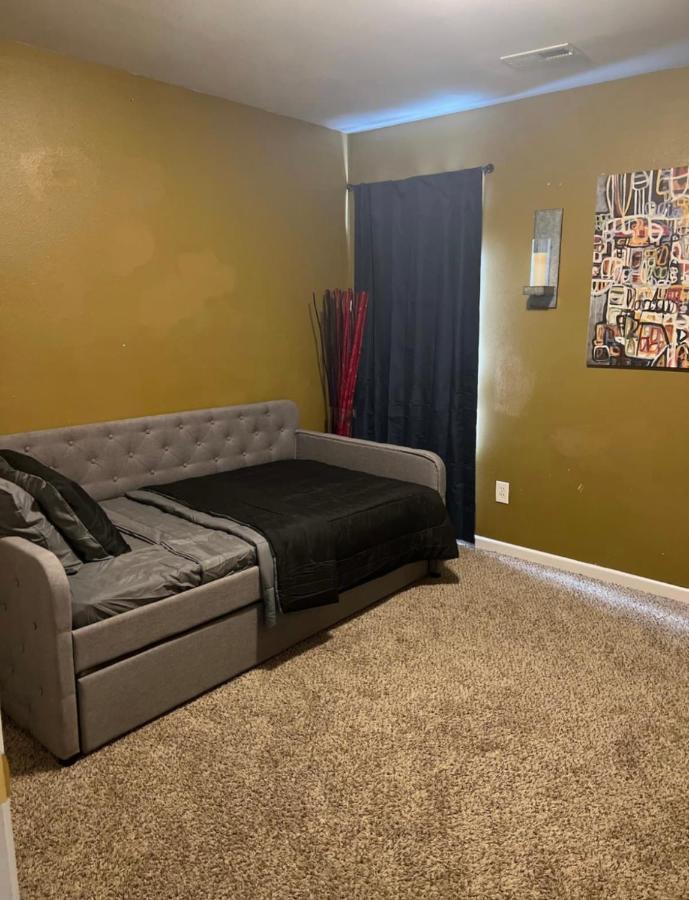 Cozy Away From Home! Apartment *