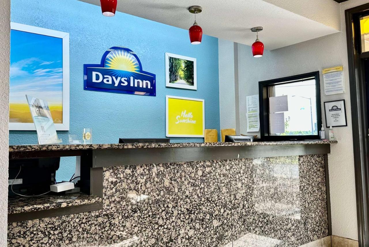 Days By Wyndham Northlake Motel