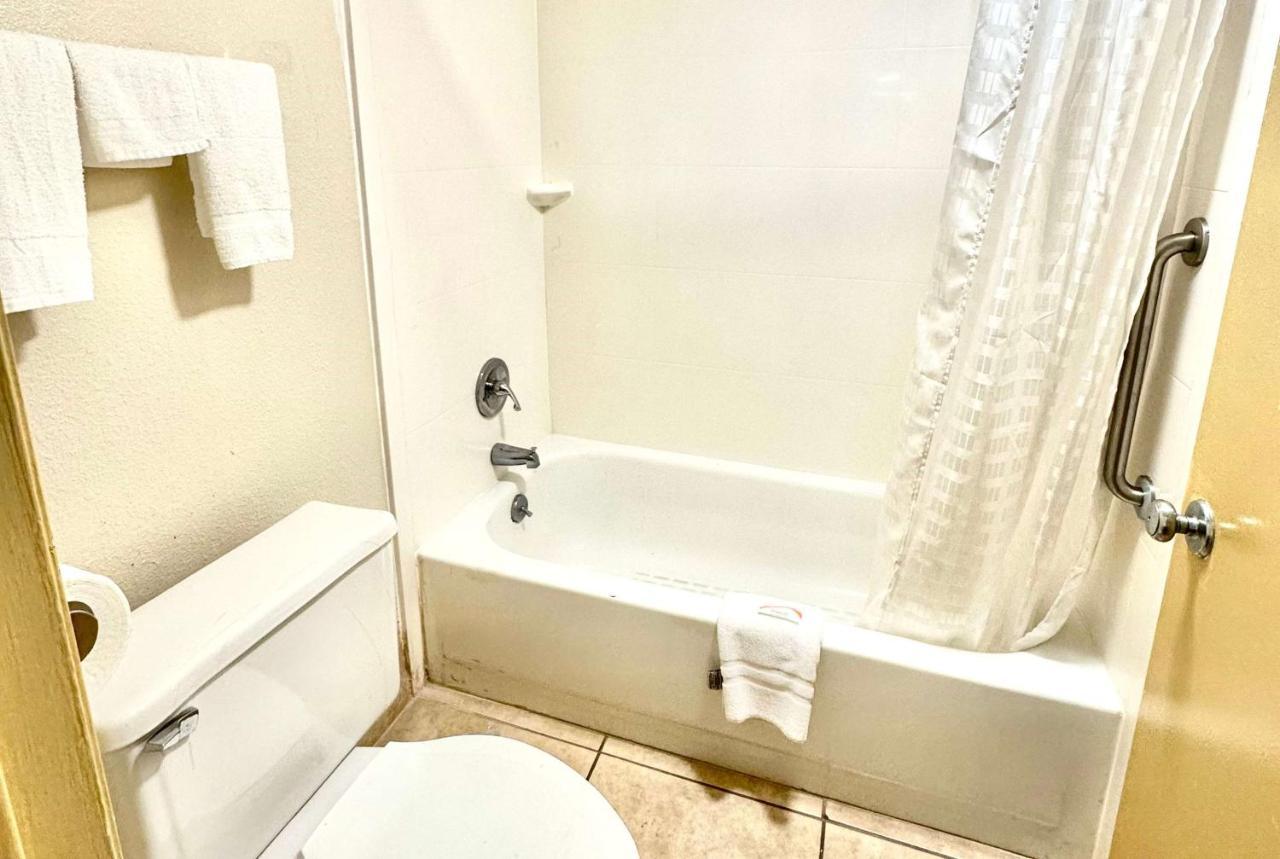 Motel Days By Wyndham Northlake Charlotte
