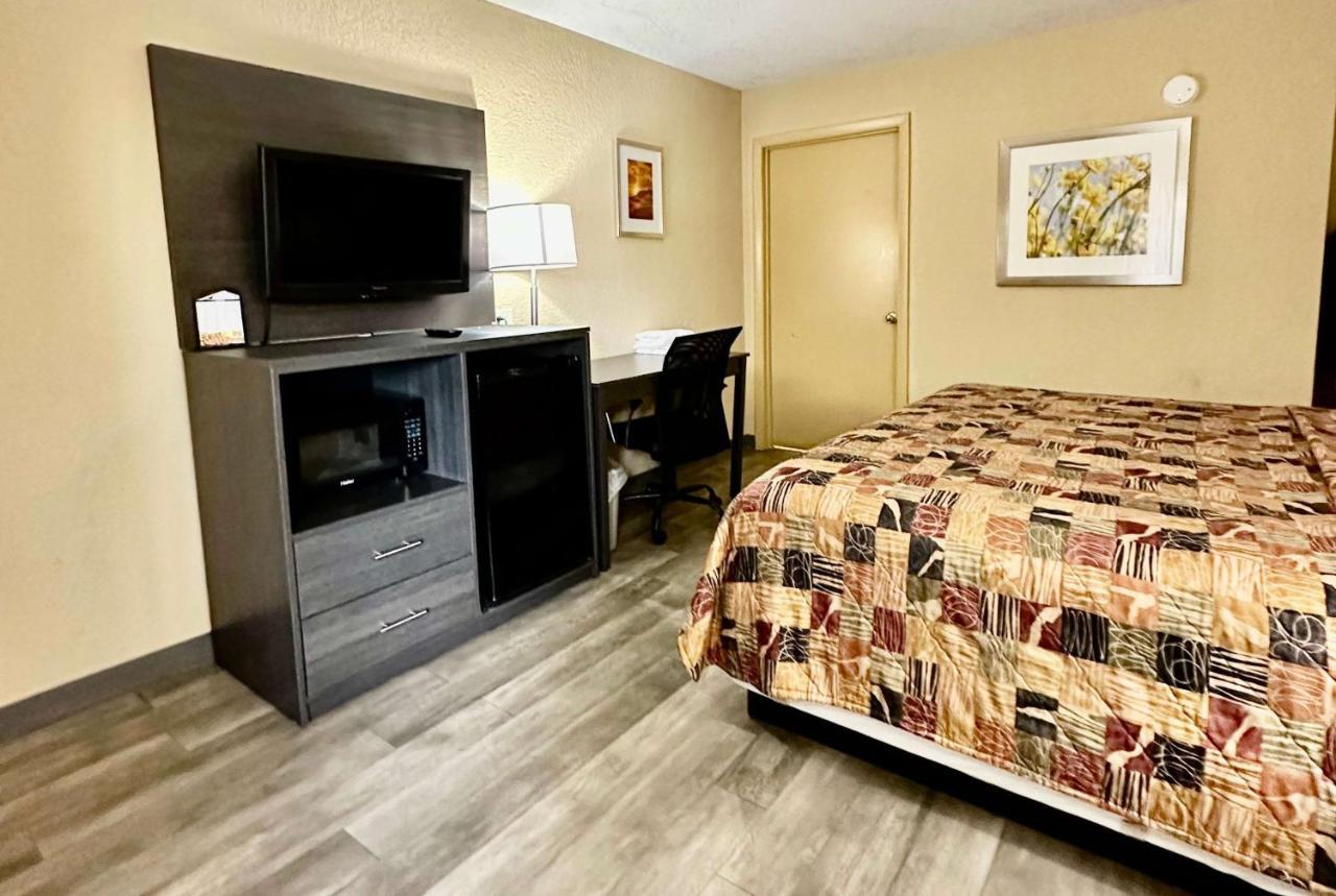 Motel Days By Wyndham Northlake