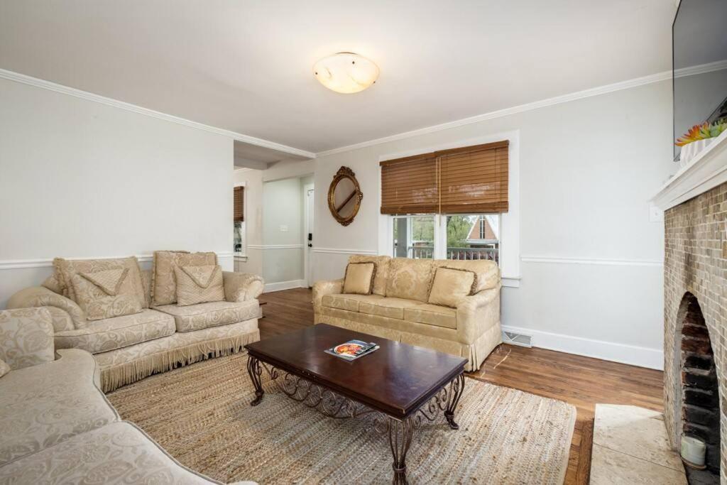 Holiday home Walking Distance To Restaurants Bars And Breweries *