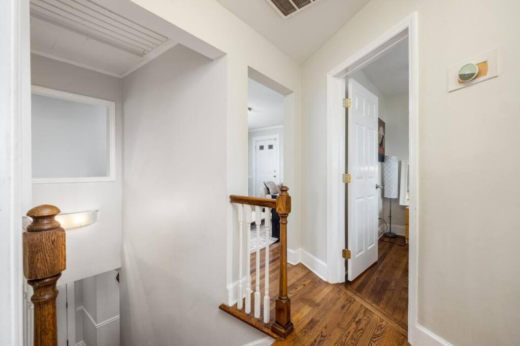 Walking Distance To Restaurants Bars And Breweries Holiday home