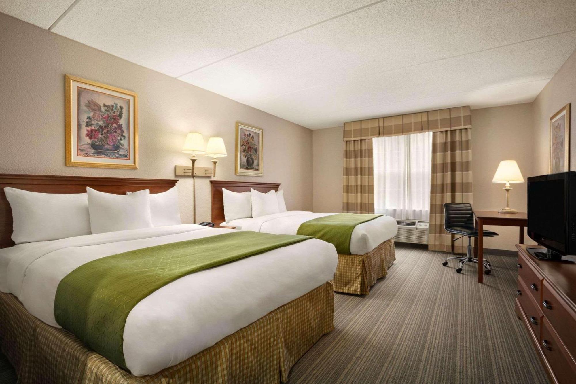 Country & By Radisson, Place, Nc 3*