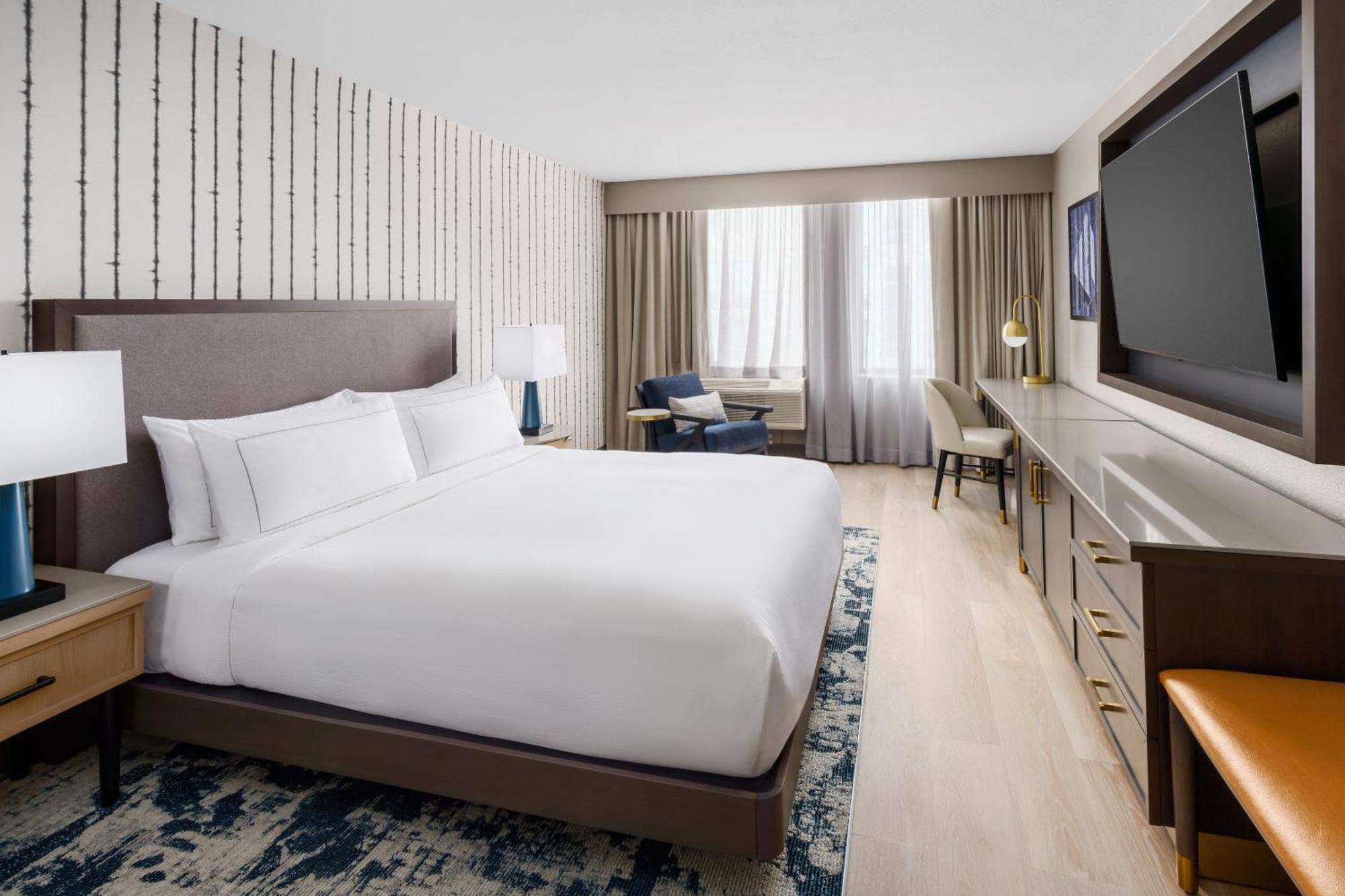 Hotel Doubletree By Hilton Center 4*