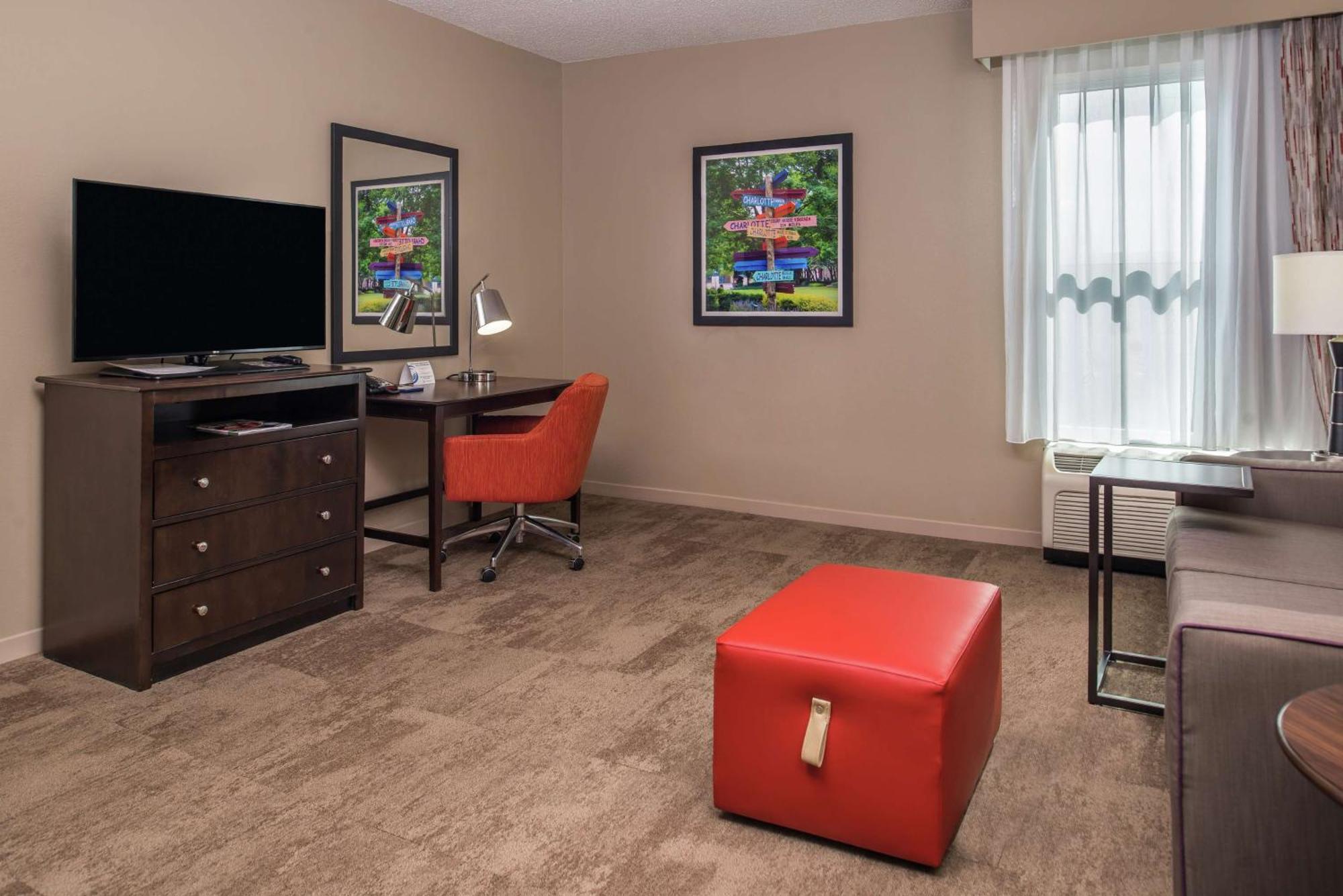 Hotel Hampton & Arrowood Rd Charlotte