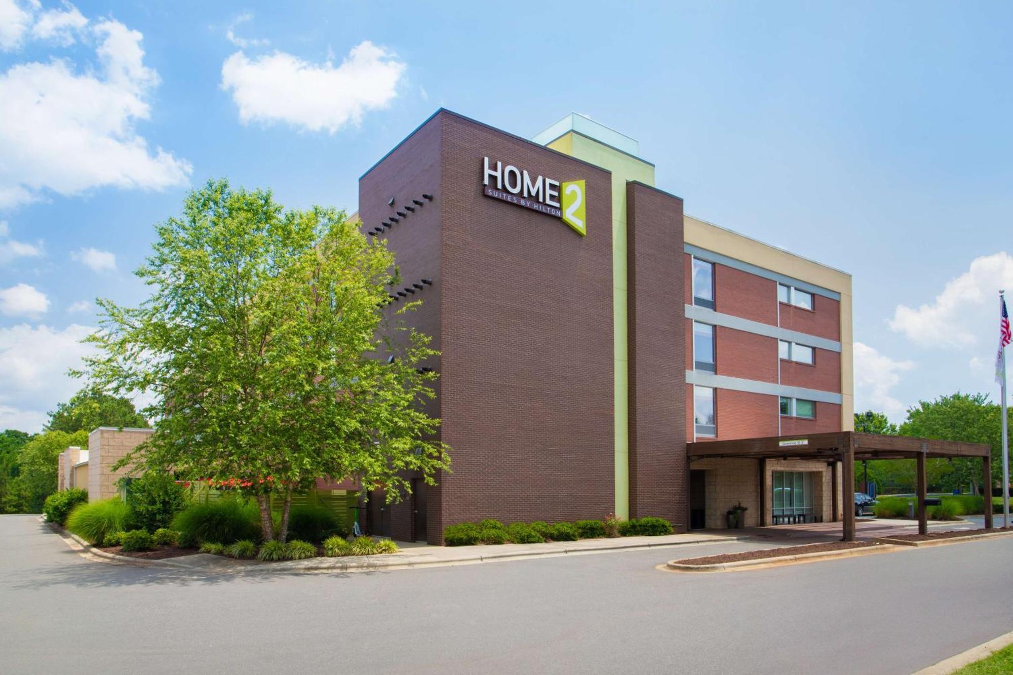 Hotel Home2 I-77 South 3*
