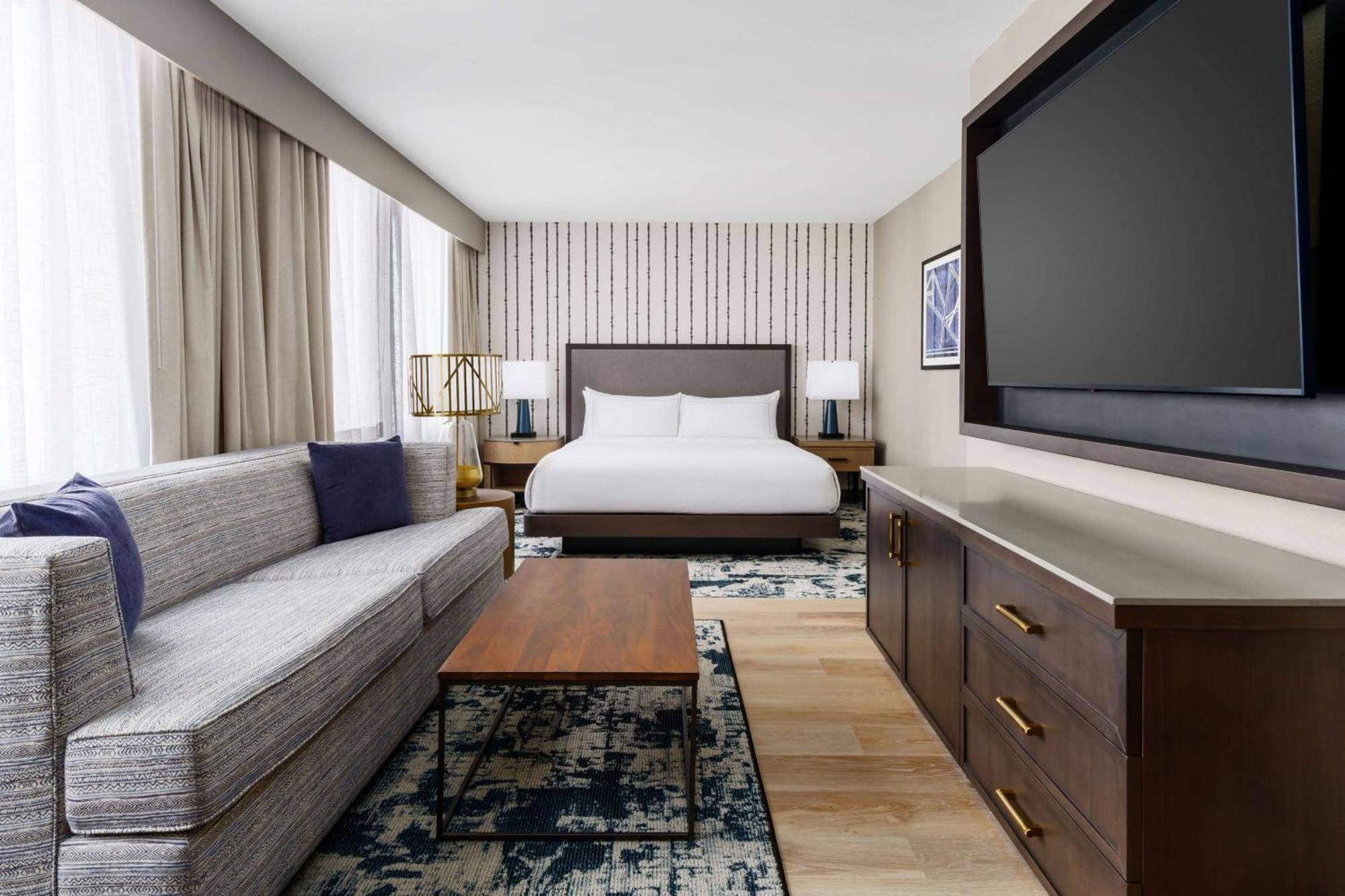Doubletree By Hilton Center Charlotte