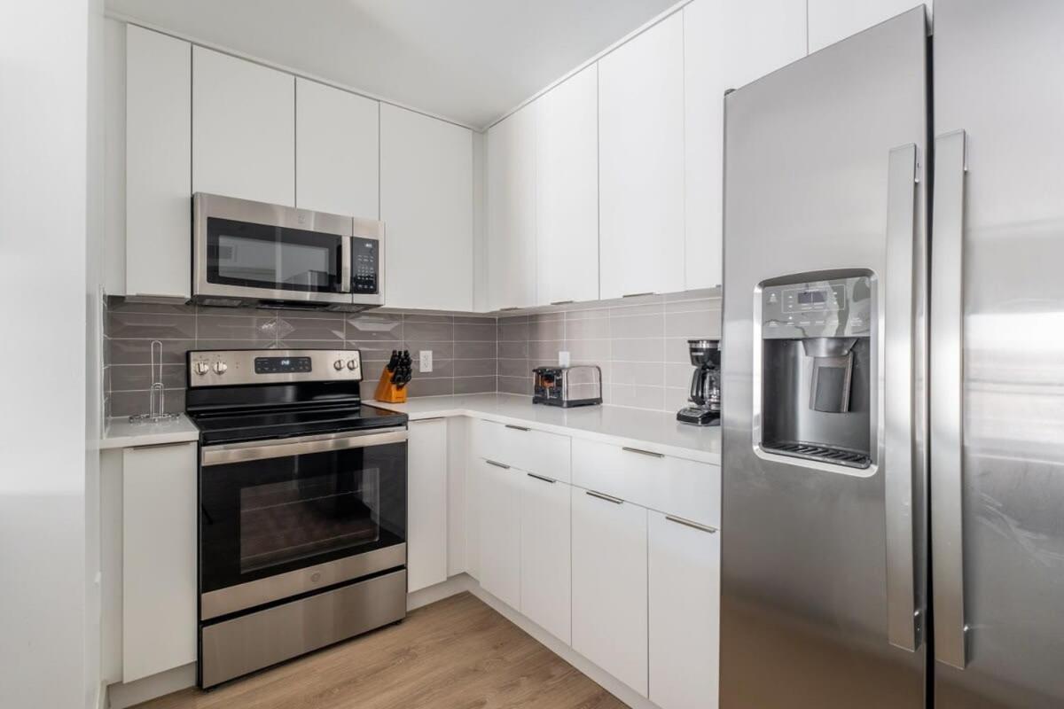 4b 2ba Luxury With Gym Apartment