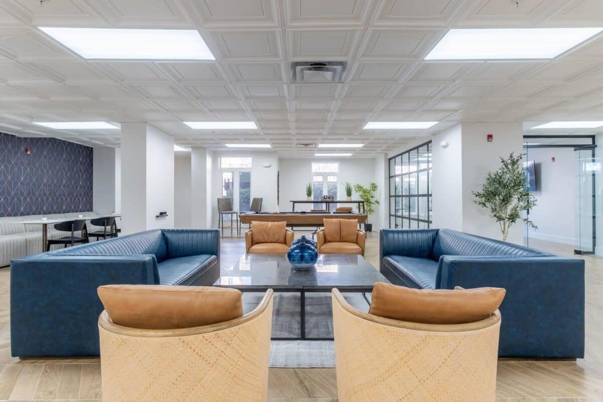4b 2ba Luxury With Gym Charlotte