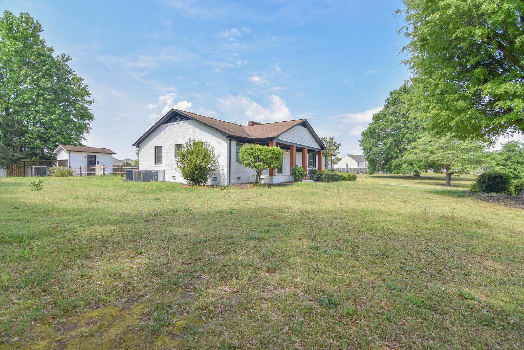 Holiday home Cozy 2br 2ba 5 Min To 20 Min To Downtown Clt *