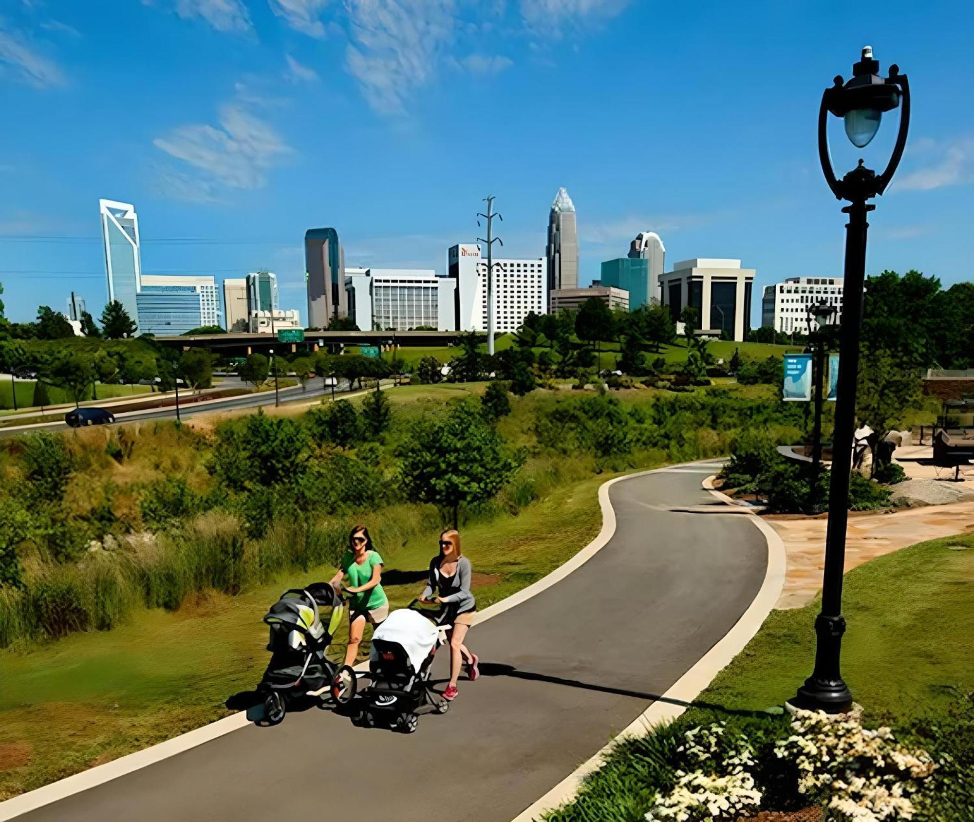 Cozy 2br 2ba 5 Min To 20 Min To Downtown Clt *