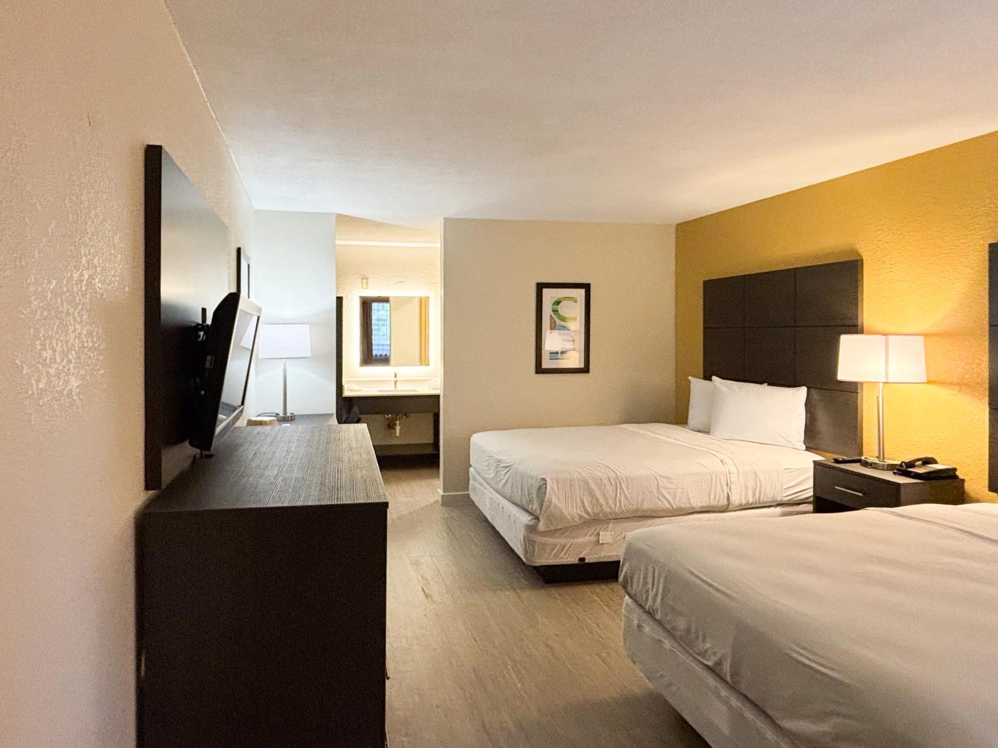 6 Charlotte, Nc Northlake Hotel Charlotte