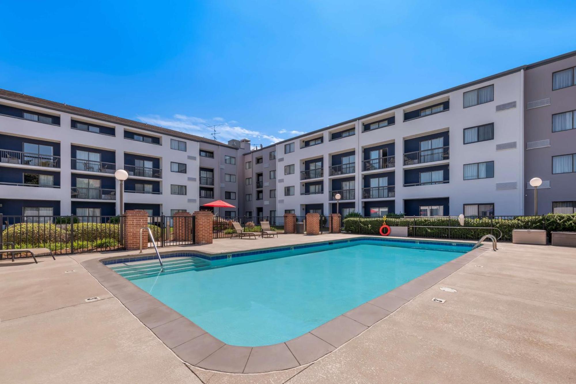 Sonesta Select Research Park Hotel