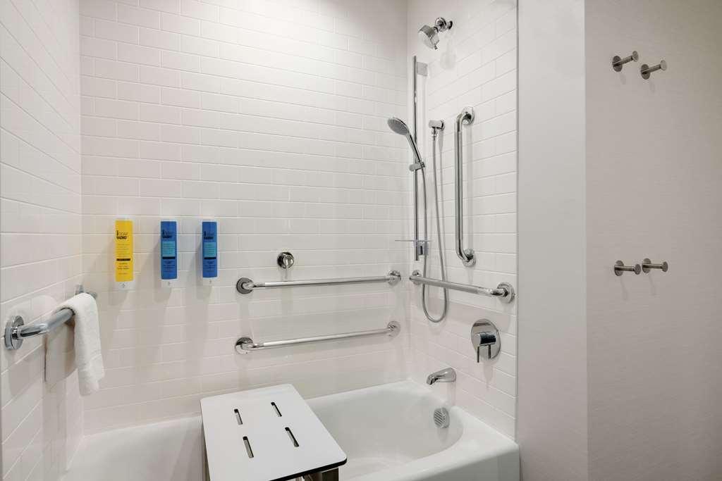 Tru By Hilton Tyvola I-77 Hotel Charlotte