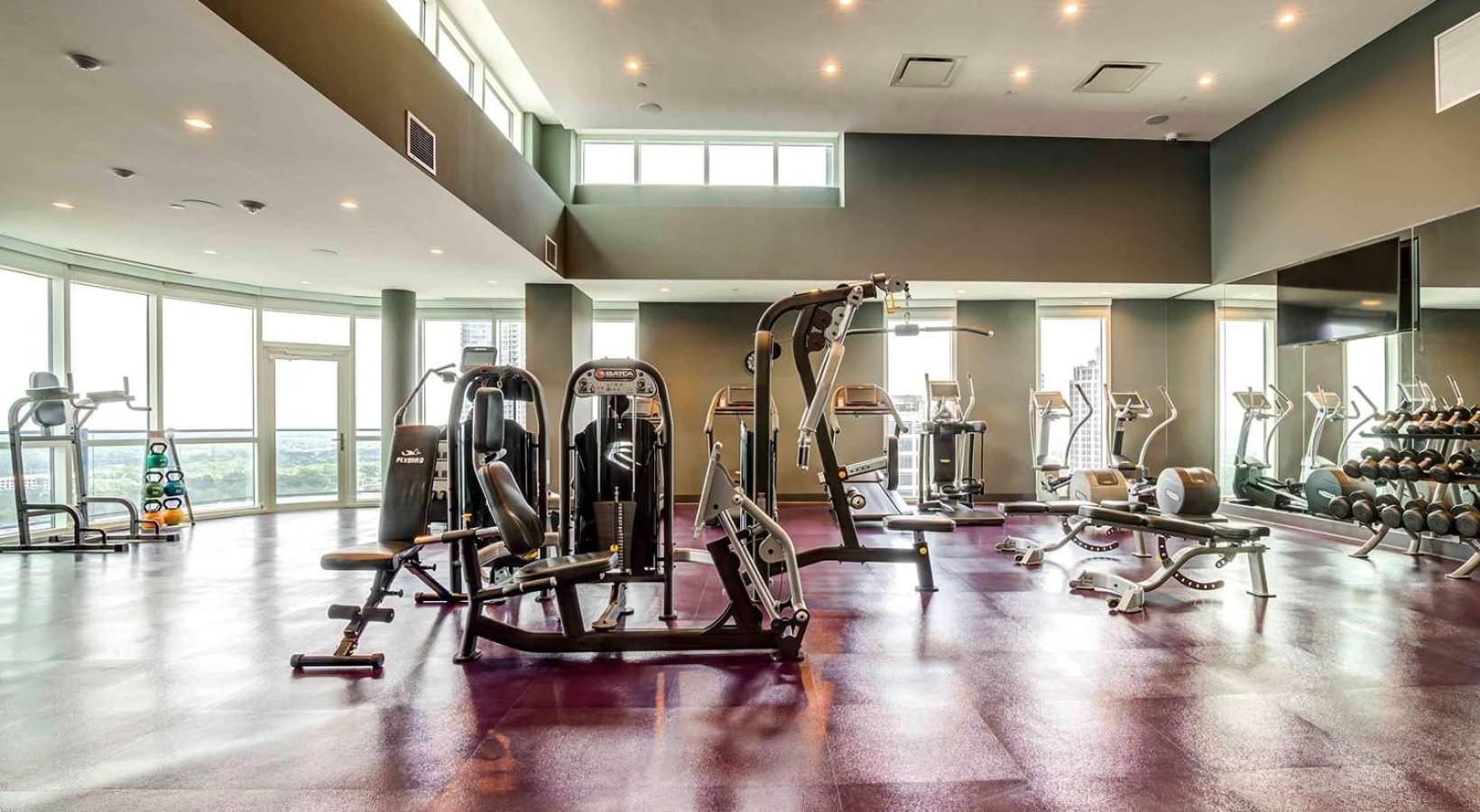 2br Uptown Furnished Apts *