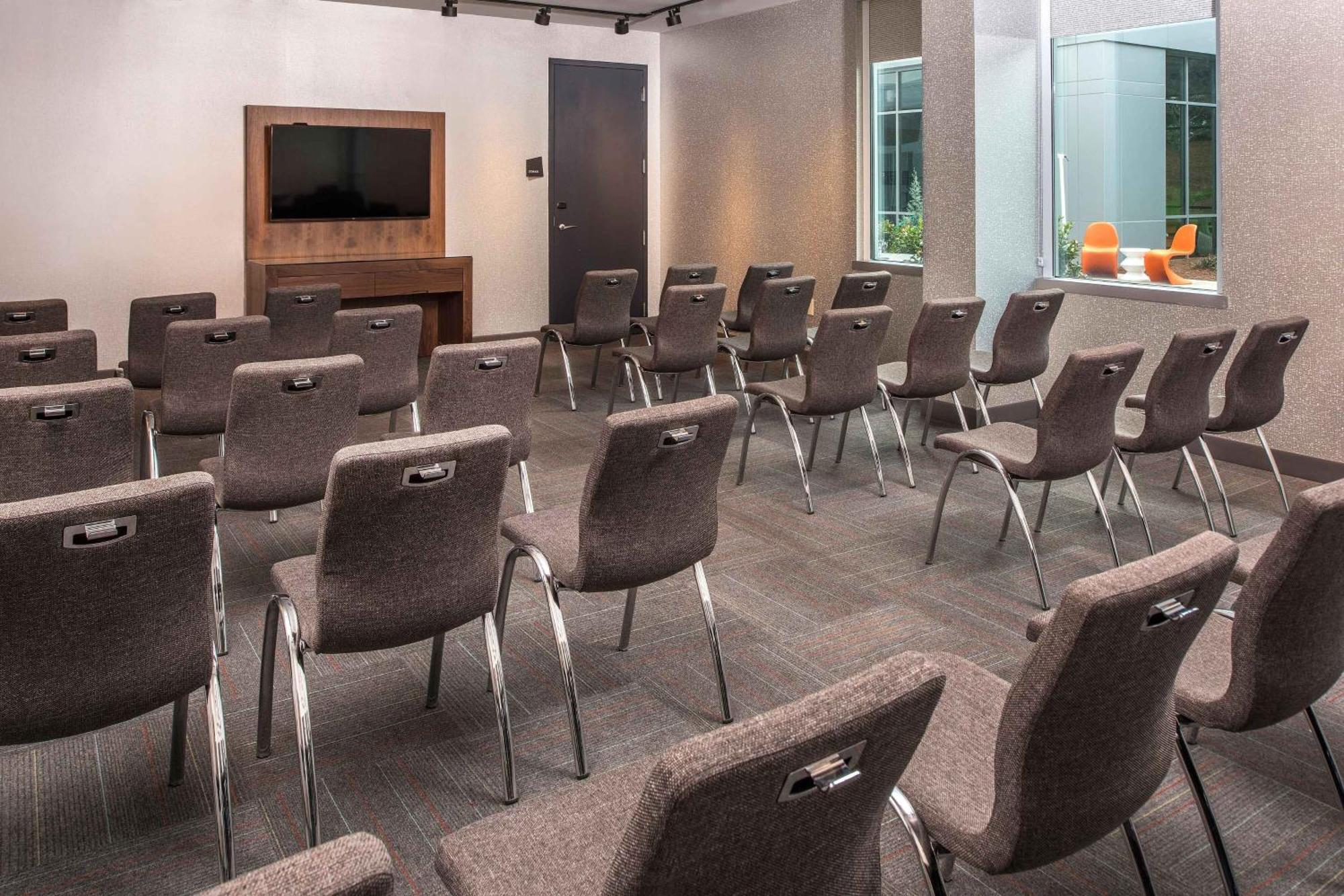 Hotel Aloft Ballantyne Charlotte