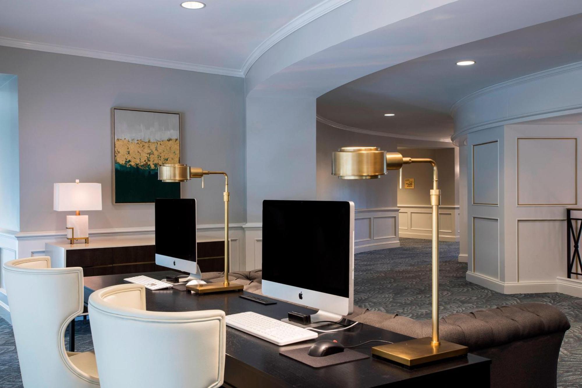 The Ballantyne, A Luxury Collection Hotel, Resort 5*