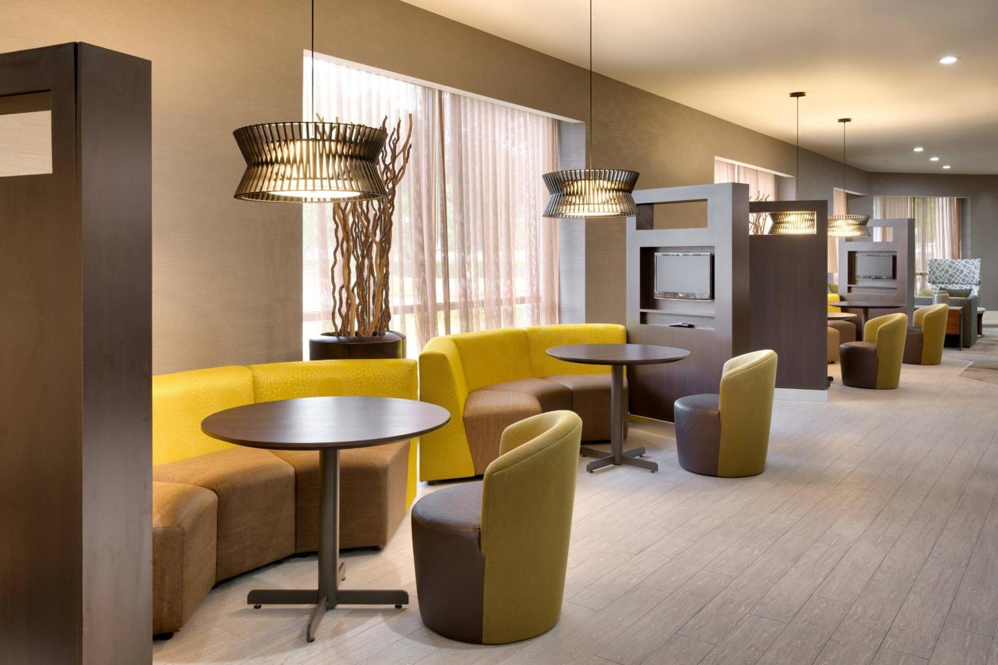 Hotel Courtyard By Marriott Charlotte Airport Loso